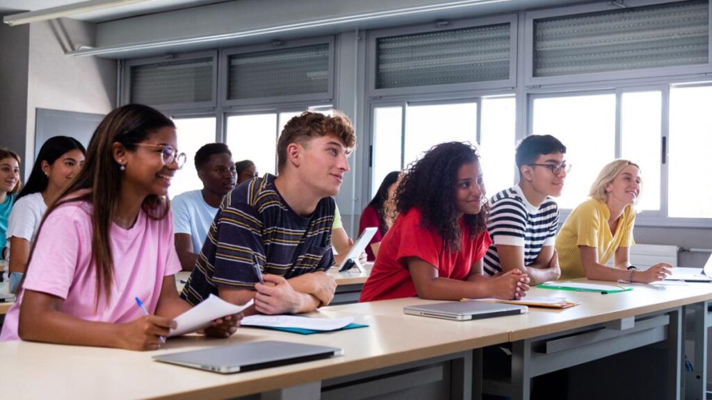 Requisitos actuales para ingresar a la Universidad de Chile en carreras científicas de alta demanda